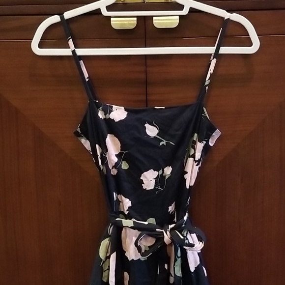 Tea Rose Dress - Picture 3 of 6